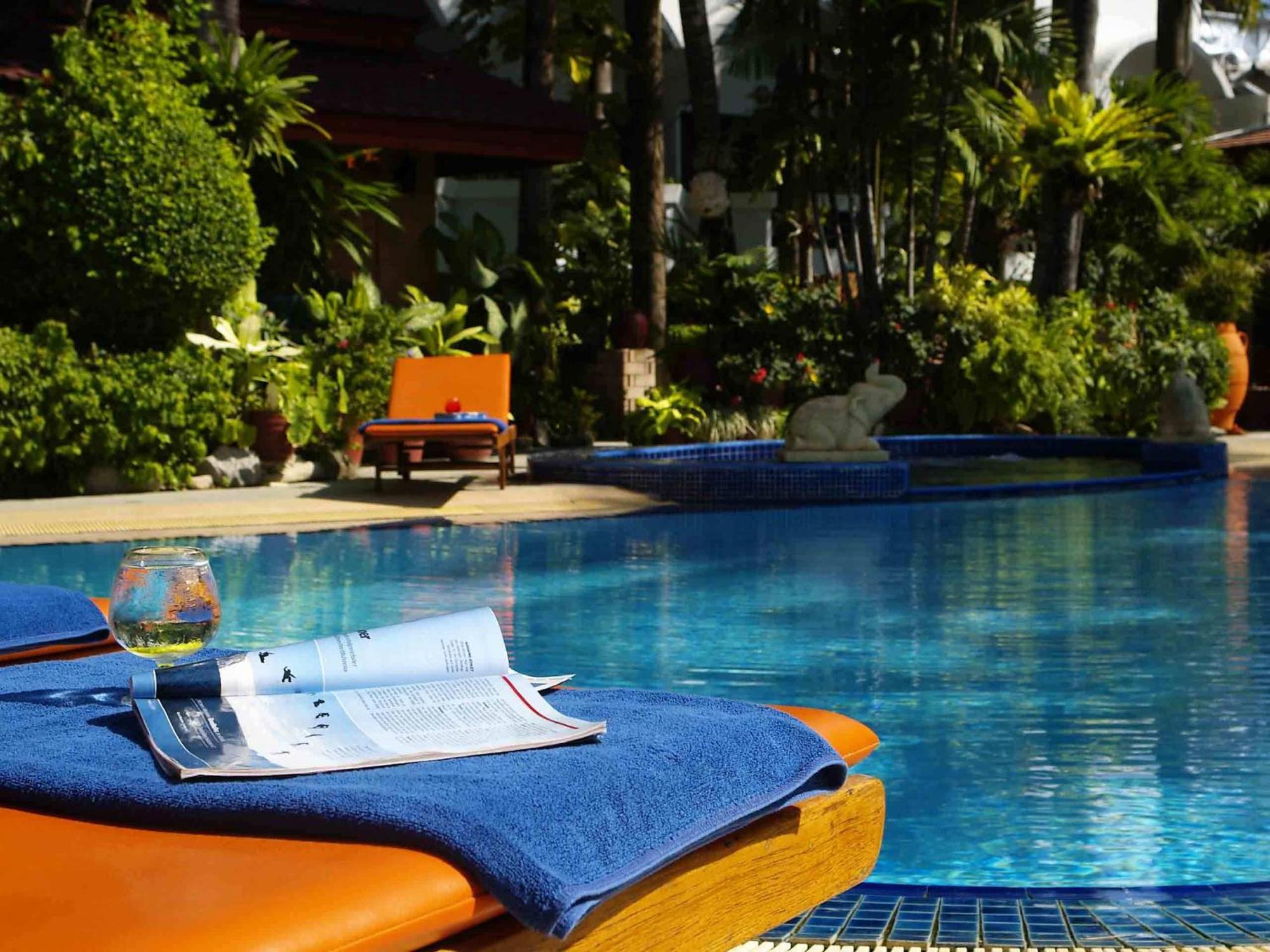 Safari Beach Hotel Patong Luaran gambar