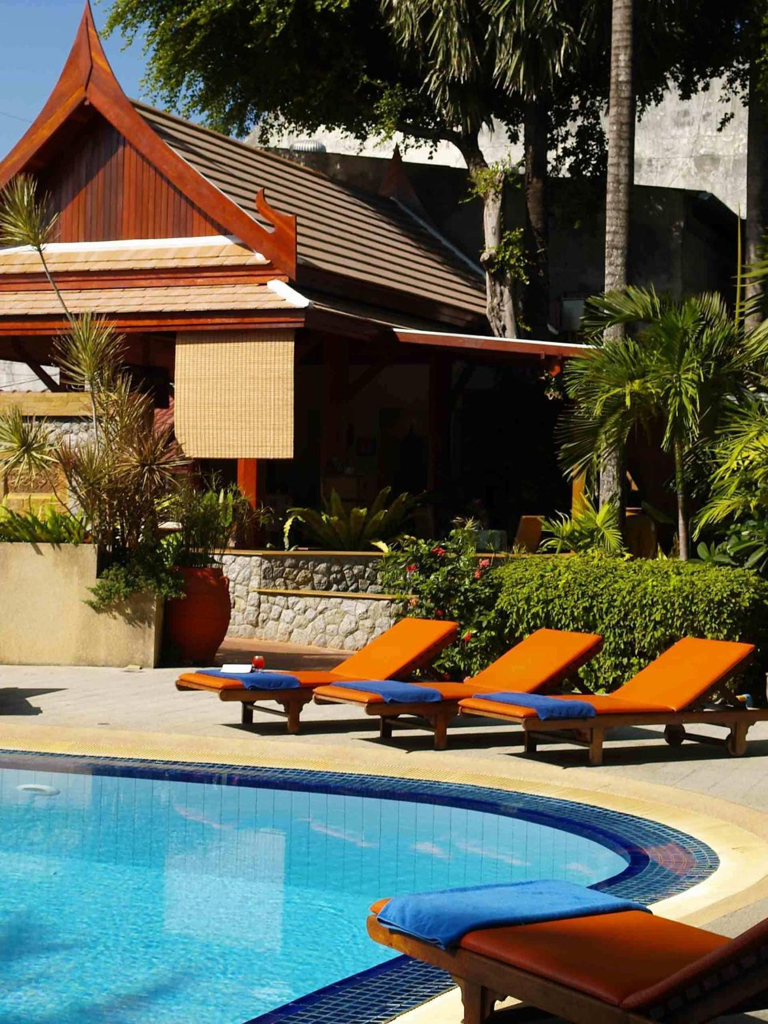 Safari Beach Hotel Patong Luaran gambar