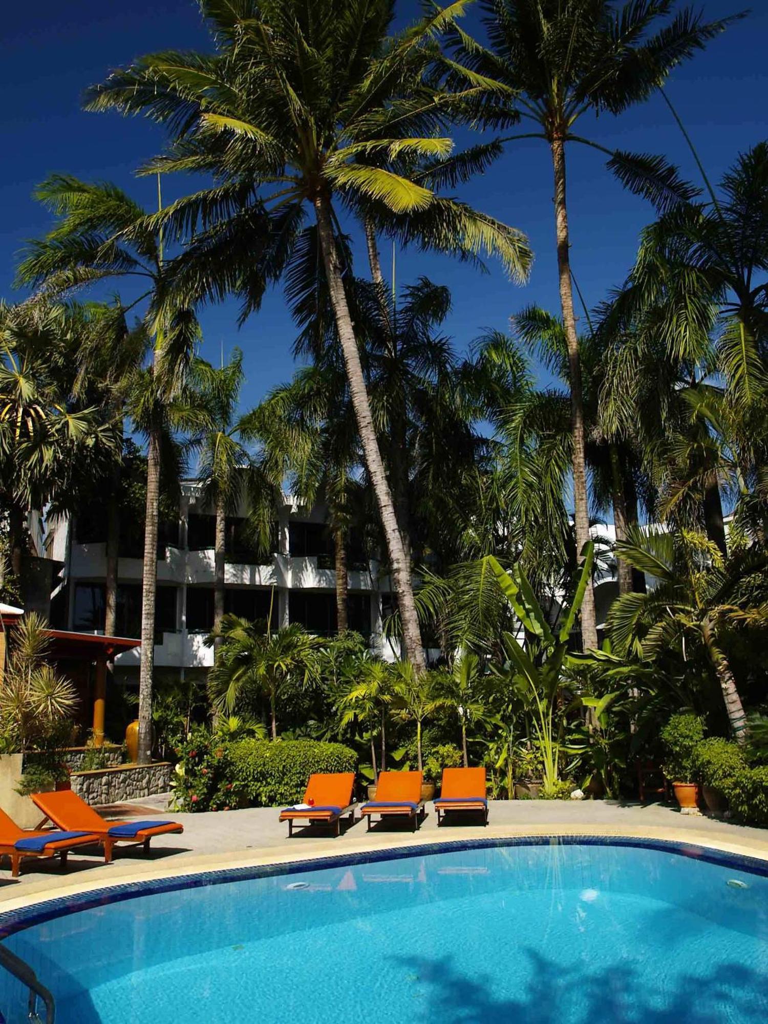 Safari Beach Hotel Patong Luaran gambar