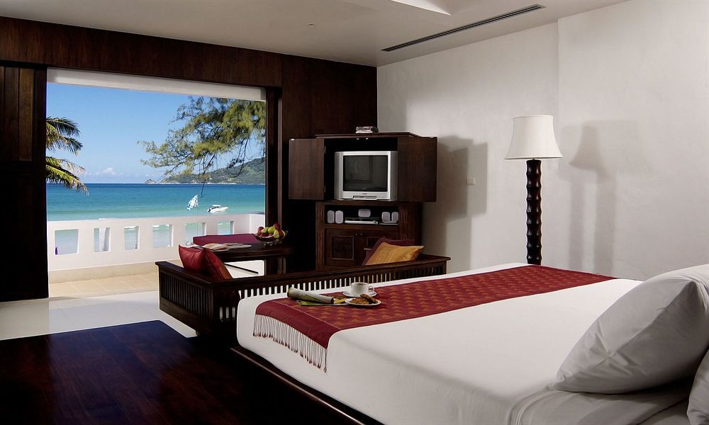 Safari Beach Hotel Patong Luaran gambar